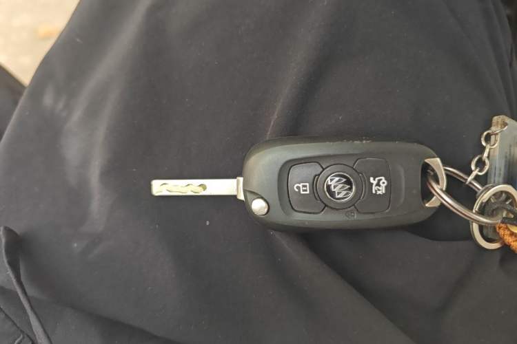 Used Buick Verano 2018 Sedan 15S Automatic Entry Model Vehicle Key