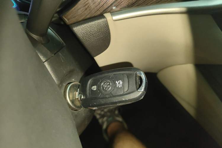 Used Buick Verano 2018 Sedan 15S Automatic Leading Model Vehicle Key