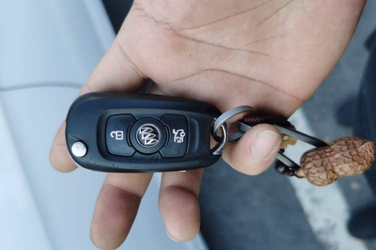 Used Buick Verano 2018 Sedan 15S Automatic Leading Model Vehicle Key