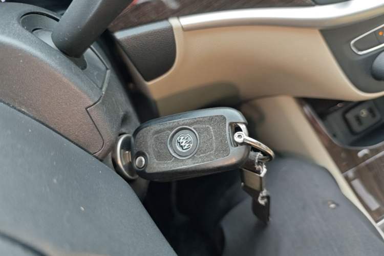 Used Buick Verano 2018 Sedan 15S Automatic Leading Model Vehicle Key