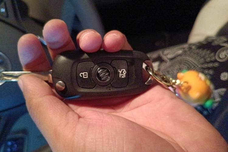 Used Buick Verano 2018 Sedan 15S Automatic Leading Model Vehicle Key