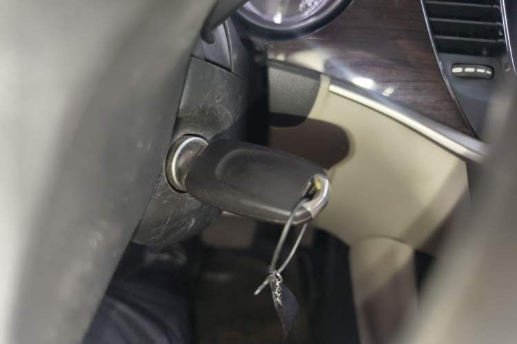 Used Buick Verano 2018 Sedan 15S Automatic Leading Model Vehicle Key
