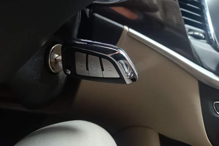 Used Buick Verano 2018 Sedan 15S Automatic Leading Model Vehicle Key