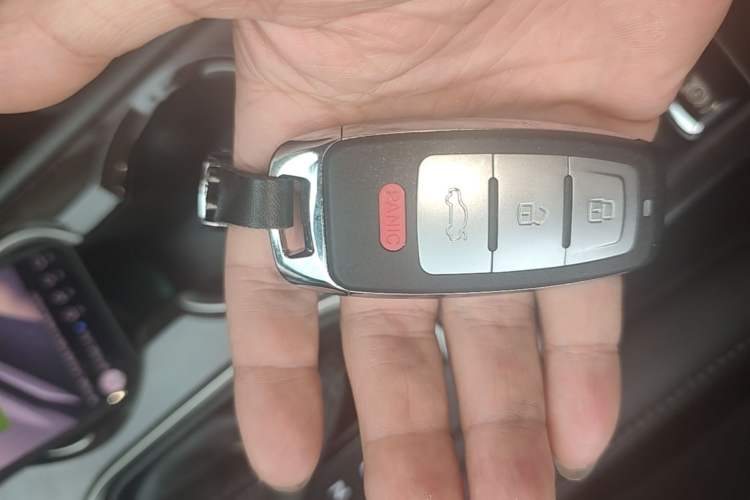 Used Buick Verano 2018 Sedan 20T Dual-Clutch Elite Model Vehicle Key