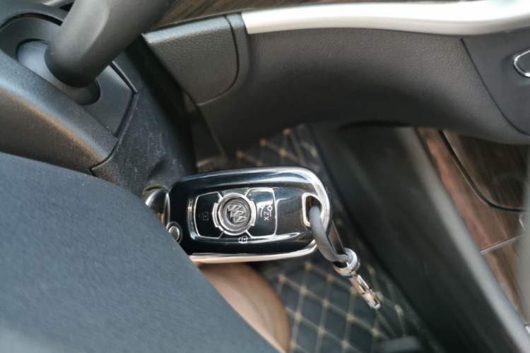 Used Buick Verano 2018 Sedan 20T Dual-Clutch Leading Model Vehicle Key