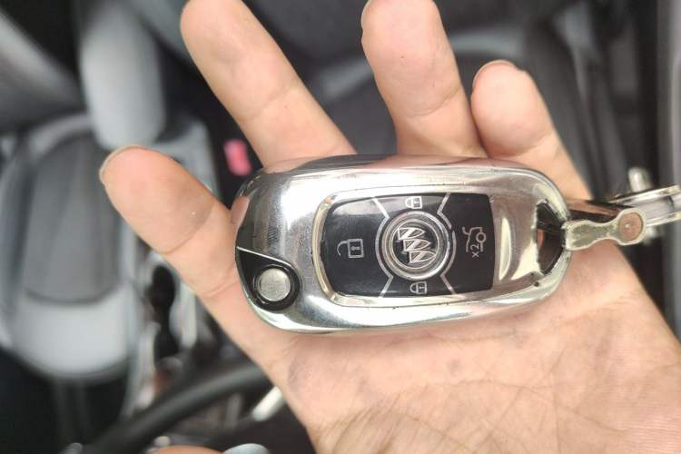 Used Buick Verano 2018 Sedan 20T Dual-Clutch Leading Model Vehicle Key