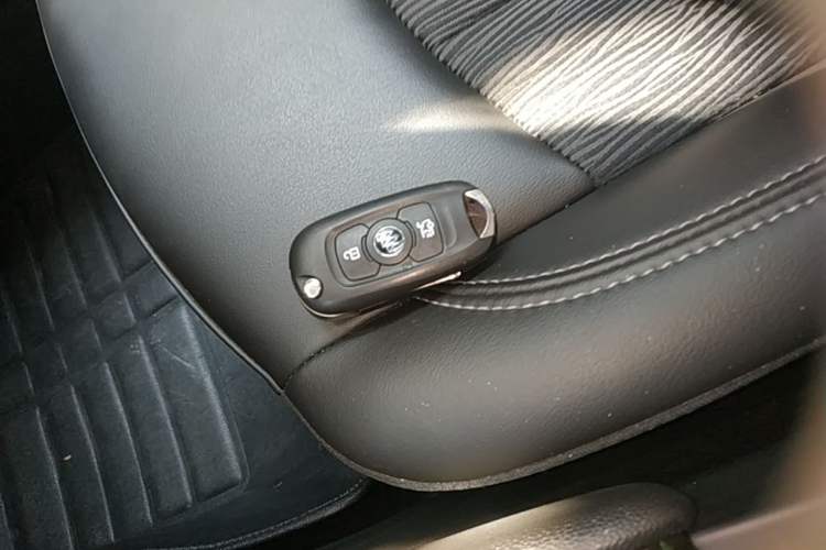 Used Buick Verano 2018 Sedan 20T Dual-Clutch Leading Model Vehicle Key