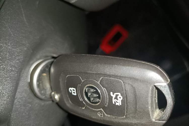 Used Buick Verano 2018 Sedan 15S Automatic Leading Model Vehicle Key