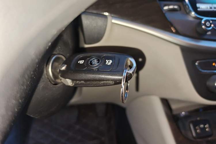 Used Buick Verano 2018 Sedan 15S Automatic Leading Model Vehicle Key