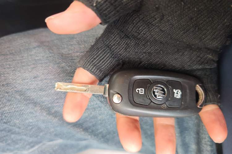 Used Buick Verano 2018 Sedan 20T Dual-Clutch Leading Model Vehicle Key
