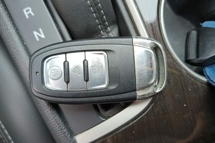 Used Buick Verano 2018 Sedan 20T Dual-Clutch Leading Model Vehicle Key