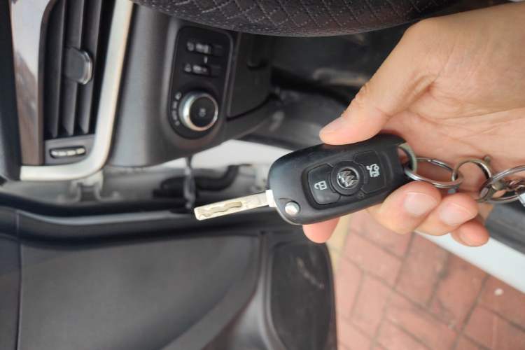 Used Buick Verano 2018 Sedan 20T Dual-Clutch Leading Model Vehicle Key