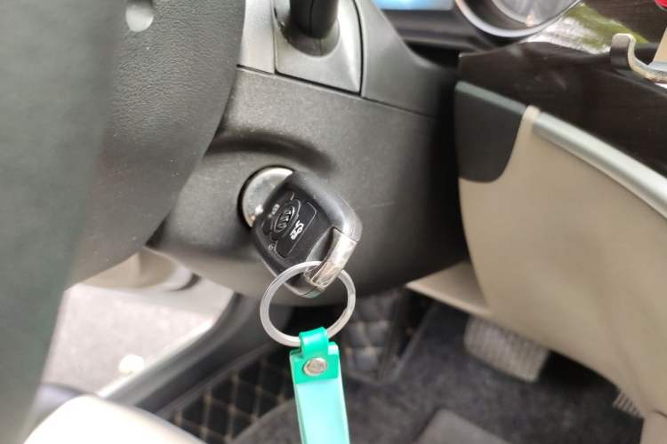Used Buick Verano 2018 Sedan 15S Automatic Leading Model Vehicle Key