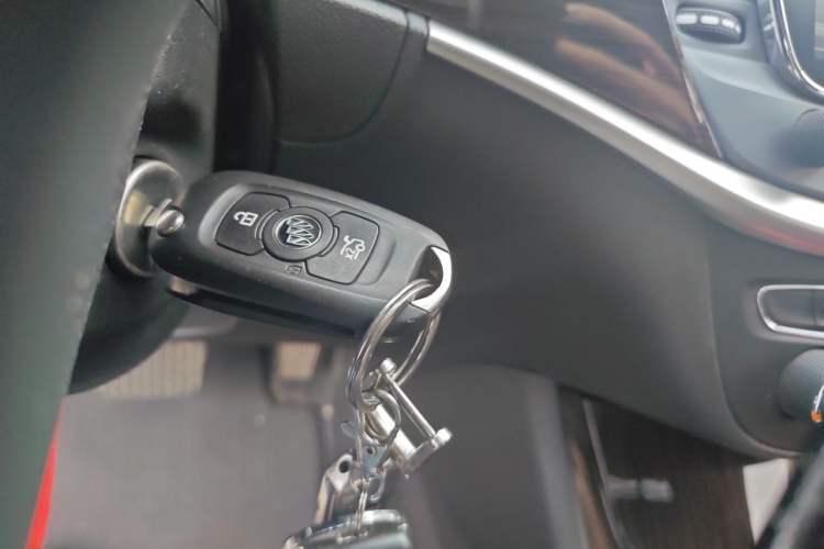 Used Buick Verano 2018 Sedan 20T Dual-Clutch Leading Model Vehicle Key