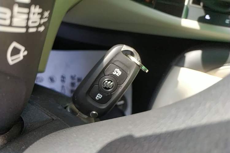 Used Buick Verano 2018 Sedan 15S Automatic Leading Model Vehicle Key
