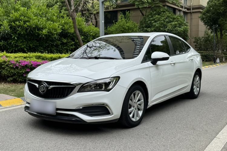 Used Buick Verano 2018 Sedan 15S Automatic Leading Model Guazi used car, China used car export, Used car for sale, Used Buick cars, Cheapest cars for sale