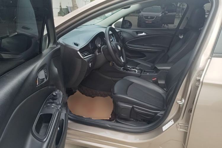 Used Buick Verano 2018 Sedan 20T Dual-Clutch Leading Model Driver Seat