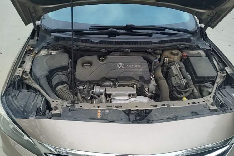Used Buick Verano 2018 Sedan 20T Dual-Clutch Leading Model Engine Bay