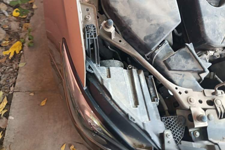 Used Buick Verano 2018 Sedan 15S Automatic Entry Model Engine Bay Right