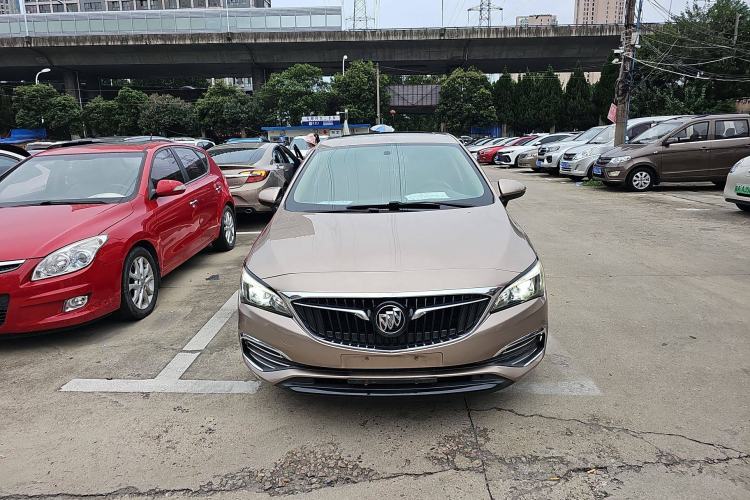Used Buick Verano 2018 Sedan 20T Dual-Clutch Leading Model Front