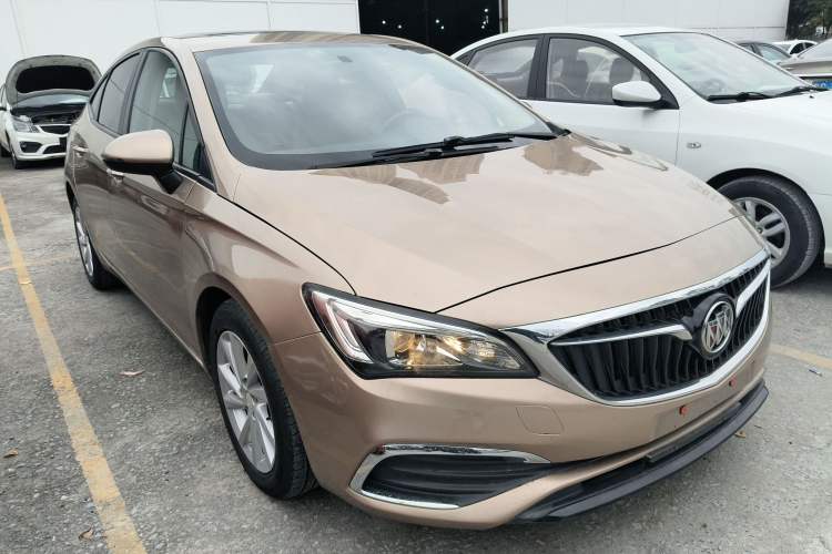 Used Buick Verano 2018 Sedan 15S Automatic Entry Model Front Right 45 Deg