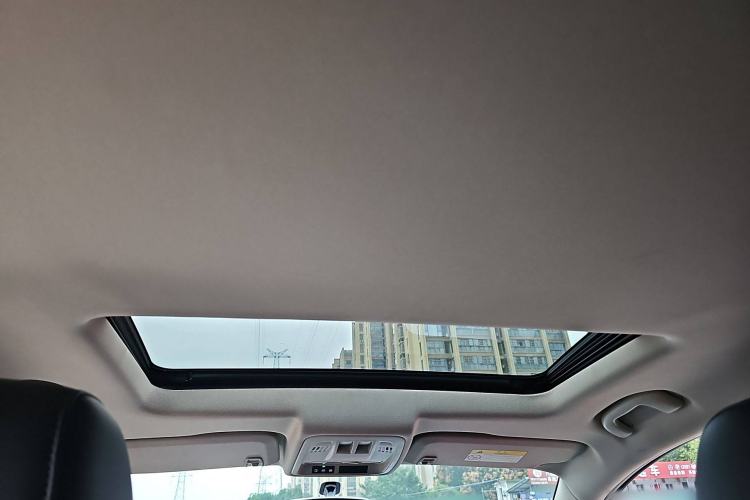 Used Buick Verano 2018 Sedan 20T Dual-Clutch Leading Model Headliner
