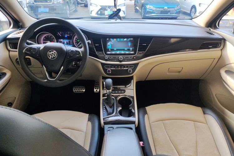 Used Buick Verano 2018 Sedan 15S Automatic Leading Model Interior 2