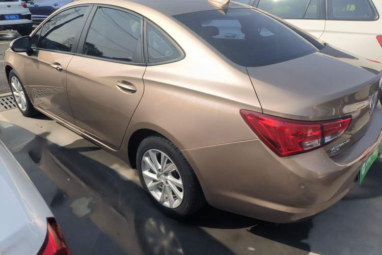 Used Buick Verano 2018 Sedan 15S Automatic Leading Model Rear Left 45 Deg