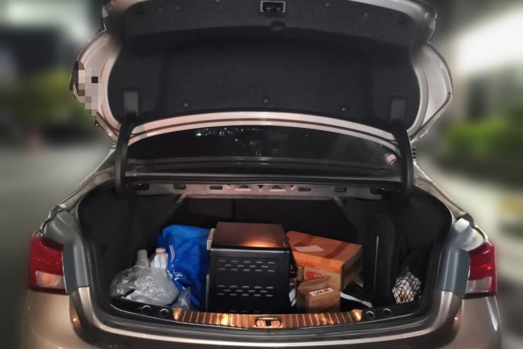 Used Buick Verano 2018 Sedan 20T Dual-Clutch Leading Model Trunk