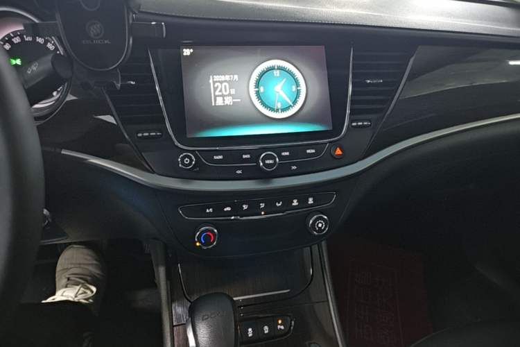 Used Buick Verano 2019 Sedan 20T Dual-Clutch Leading Model Audio And AC Panel
