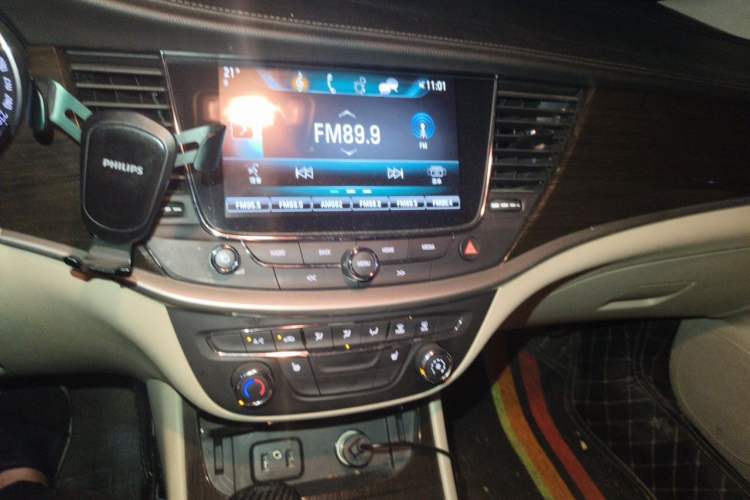 Used Buick Verano 2019 Sedan 15S Automatic Leading Model Audio And AC Panel
