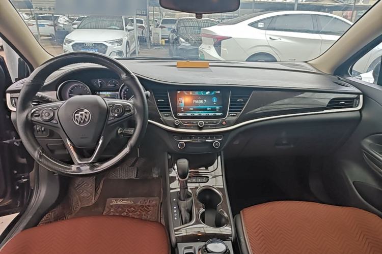 Used Buick Verano 2019 Sedan 20T Dual-Clutch Leading Model Center Console