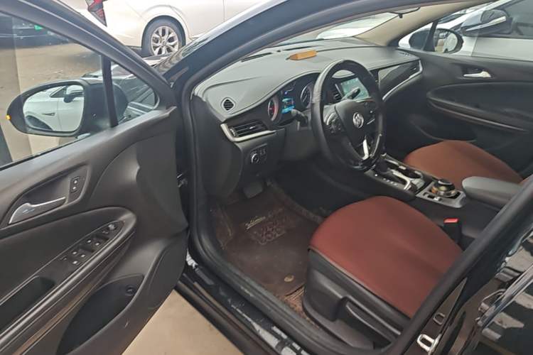 Used Buick Verano 2019 Sedan 20T Dual-Clutch Leading Model Driver Seat