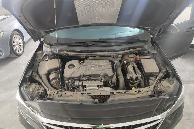 Used Buick Verano 2019 Sedan 20T Dual-Clutch Leading Model Engine Bay