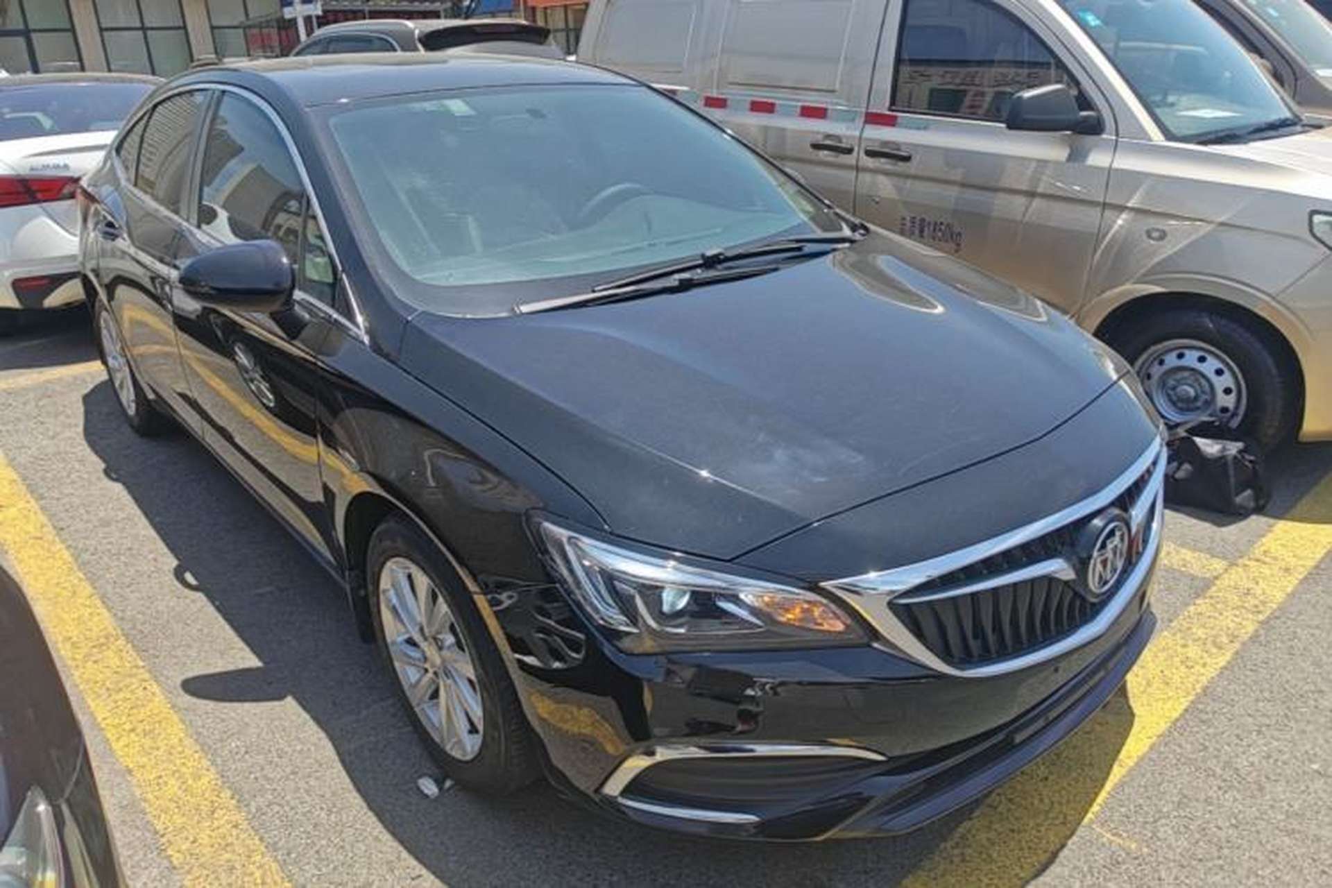 Used Buick Verano 2019 Sedan 15S Automatic Leading Model Front Right 45 Deg
