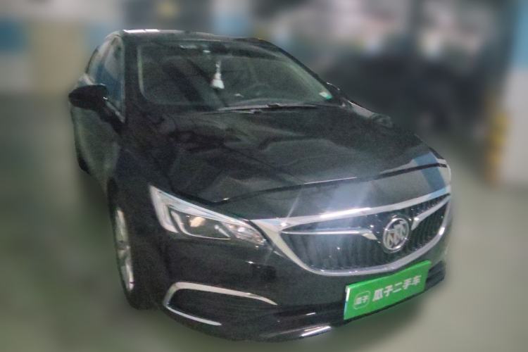 Used Buick Verano 2019 Sedan 20T Dual-Clutch Elite Model Front Right 45 Deg