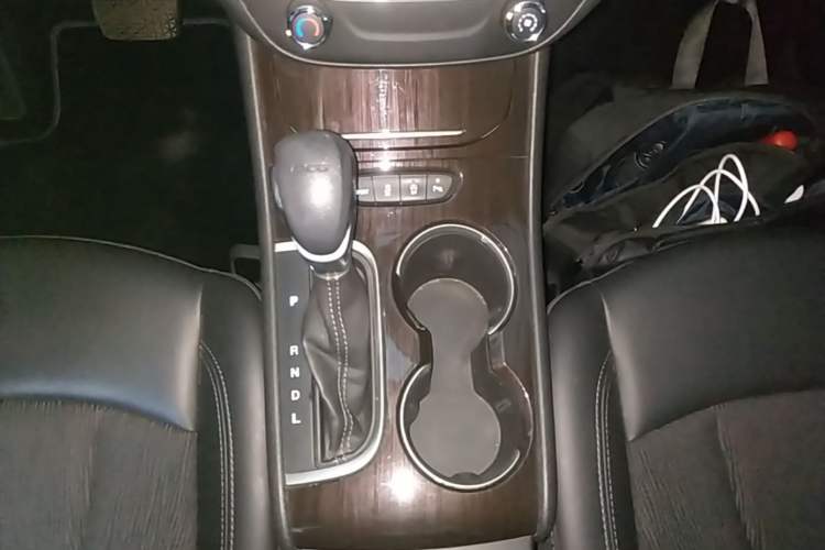 Used Buick Verano 2019 Sedan 20T Dual-Clutch Leading Model Gear Lever