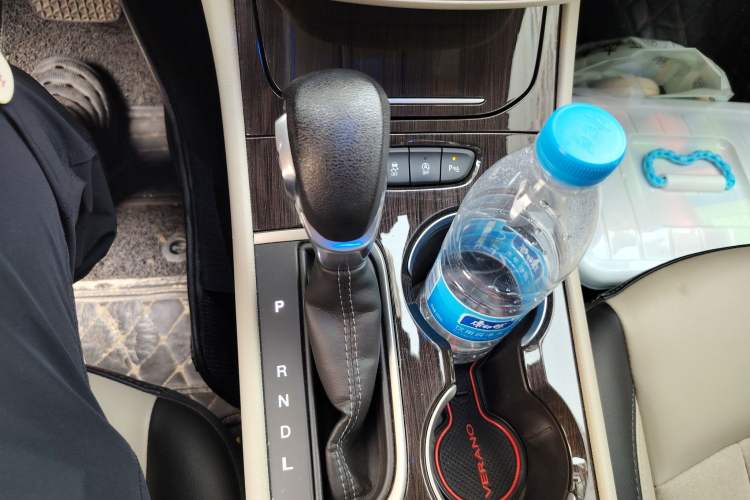 Used Buick Verano 2019 Sedan 15S Automatic Leading Model Gear Lever