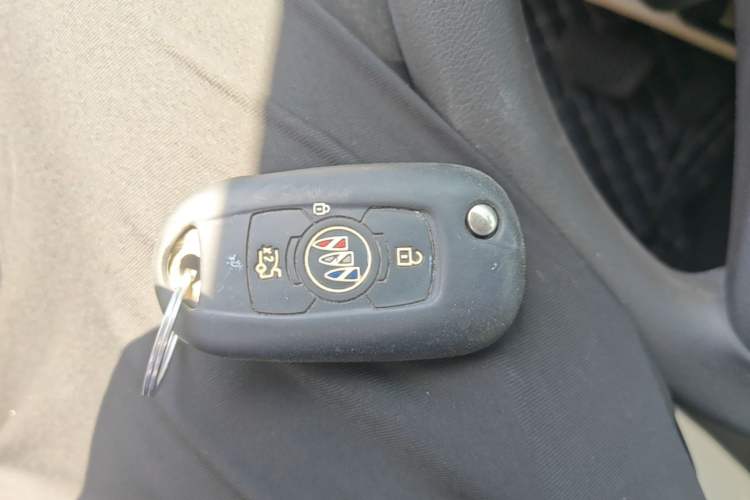 Used Buick Verano 2019 Sedan 15S Automatic Leading Model Interior 1