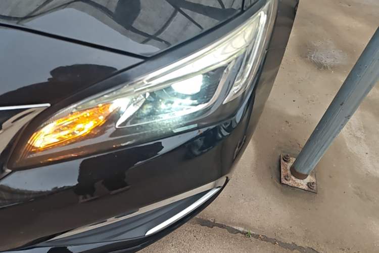 Used Buick Verano 2019 Sedan 20T Dual-Clutch Leading Model Left Front Headlight