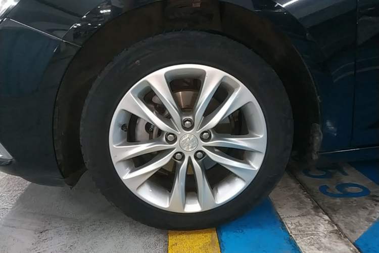 Used Buick Verano 2019 Sedan 20T Dual-Clutch Leading Model Left Front Wheel Hub