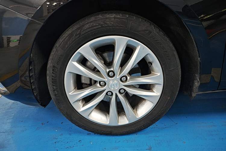 Used Buick Verano 2019 Sedan 20T Dual-Clutch Leading Model Left Front Wheel Hub