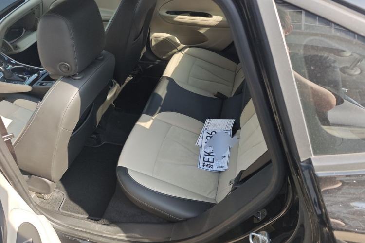 Used Buick Verano 2019 Sedan 15S Automatic Leading Model Left Rear Seat