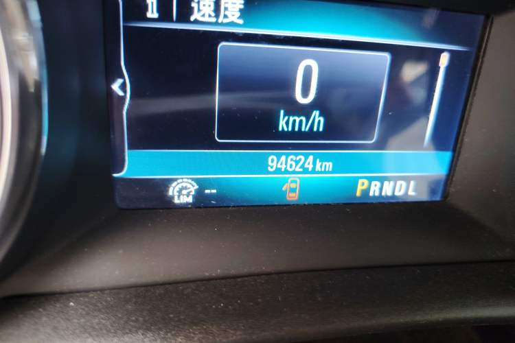 Used Buick Verano 2019 Sedan 15S Automatic Leading Model Odometer Close Up