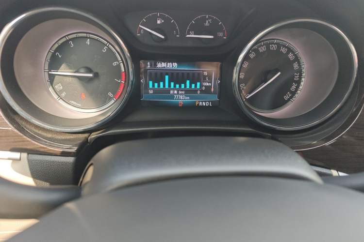 Used Buick Verano 2019 Sedan 15S Automatic Leading Model Odometer Close Up