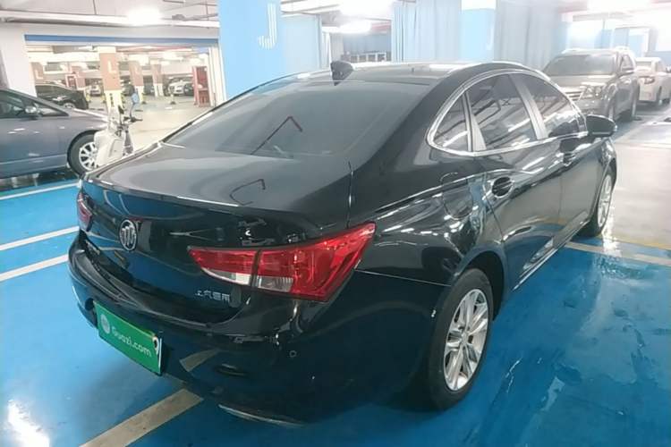 Used Buick Verano 2019 Sedan 20T Dual-Clutch Leading Model Rear Right 45 Deg