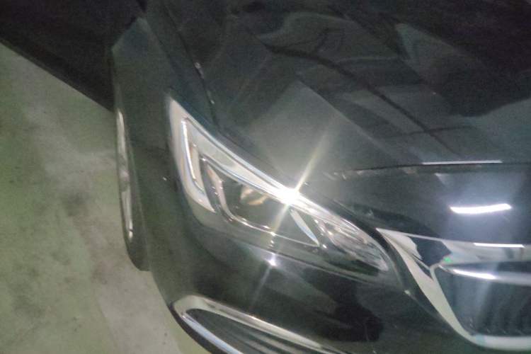 Used Buick Verano 2019 Sedan 20T Dual-Clutch Elite Model Right Front Headlight