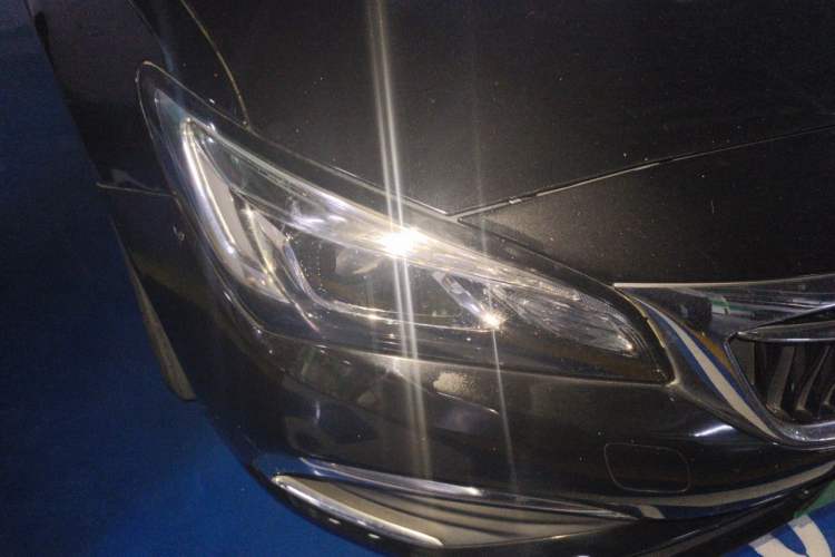 Used Buick Verano 2019 Sedan 15S Automatic Leading Model Right Front Headlight
