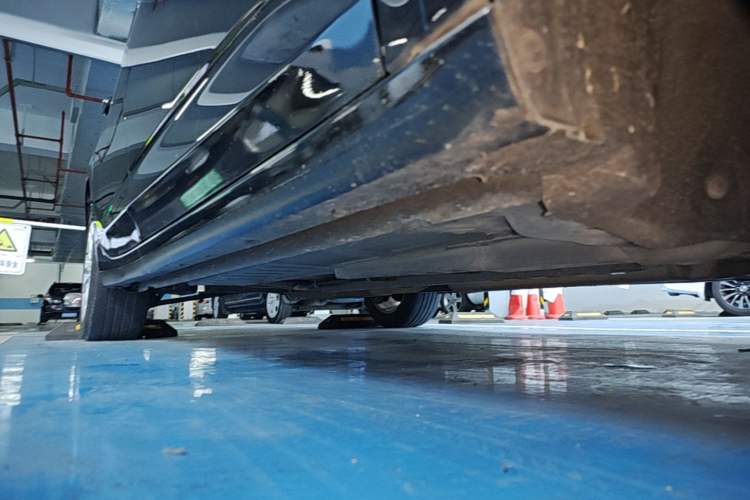 Used Buick Verano 2019 Sedan 20T Dual-Clutch Leading Model Right Side Sill