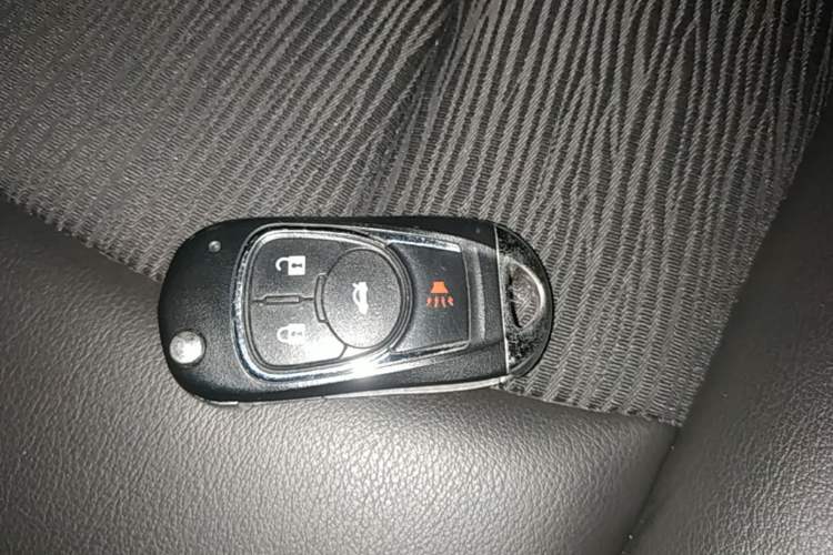 Used Buick Verano 2019 Sedan 20T Dual-Clutch Leading Model Vehicle Key